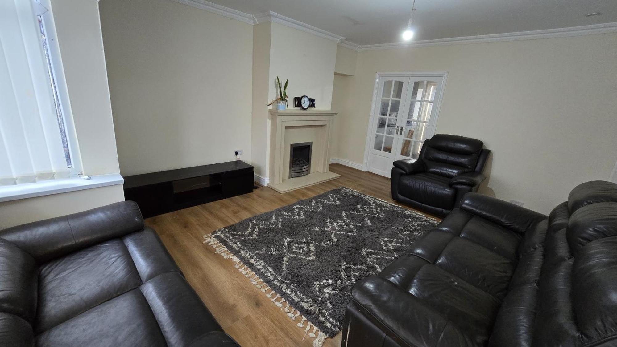 Entire Three Bedroom House In Birmingham Zewnętrze zdjęcie